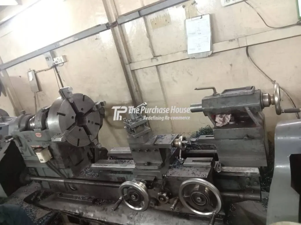 Lathe Machine for Precision Turning and Metal Machining