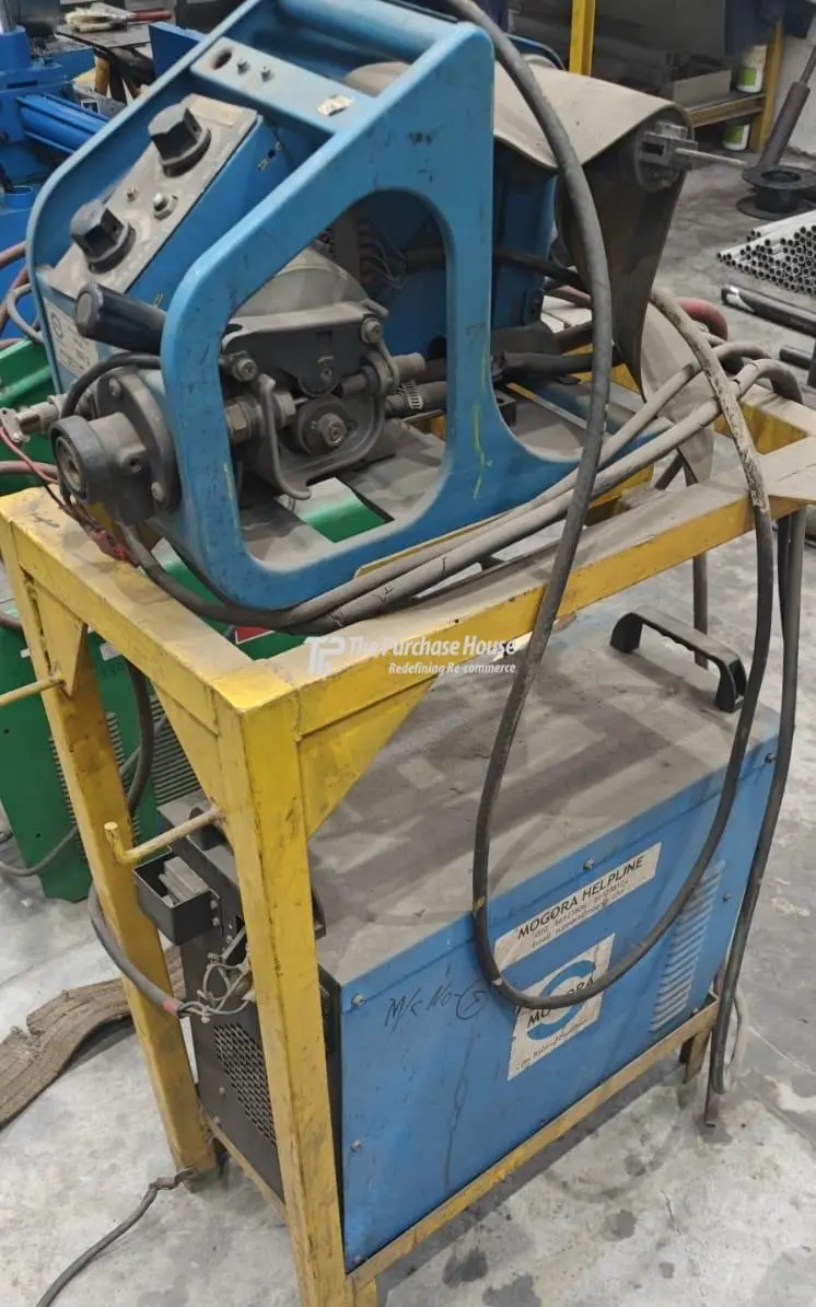MIG WELDING MACHINE