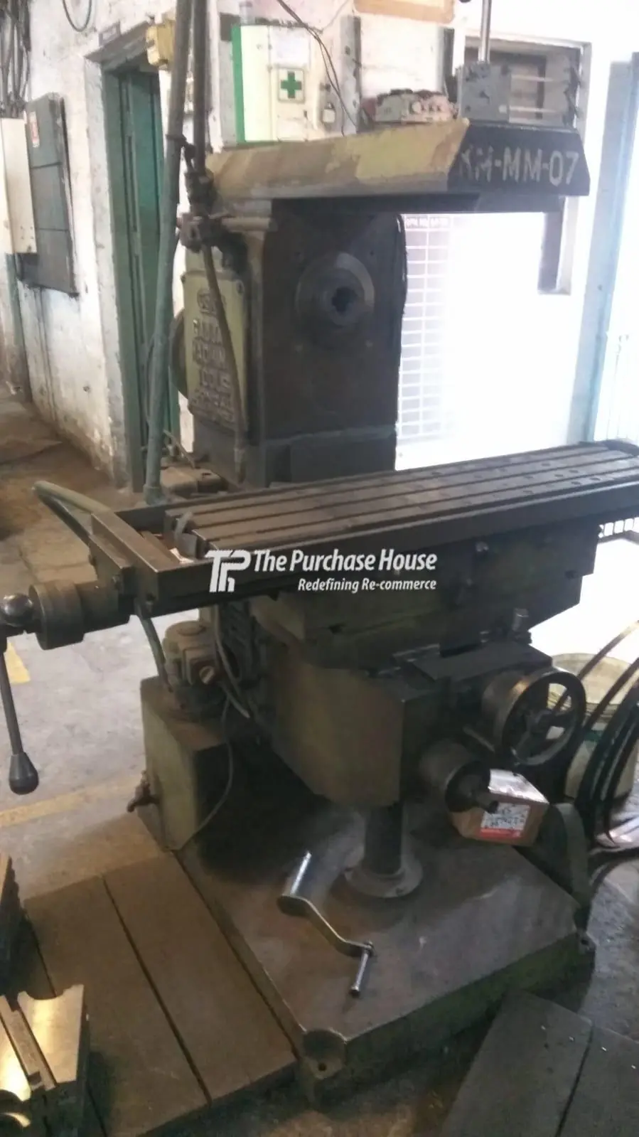 HORIZONTAL MILLING MACHINE