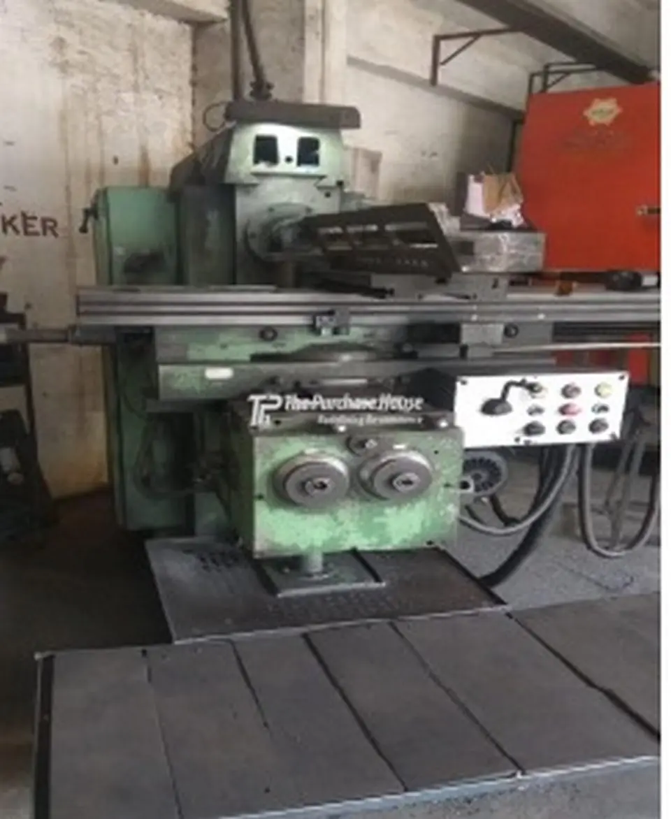MILLING MACHINE