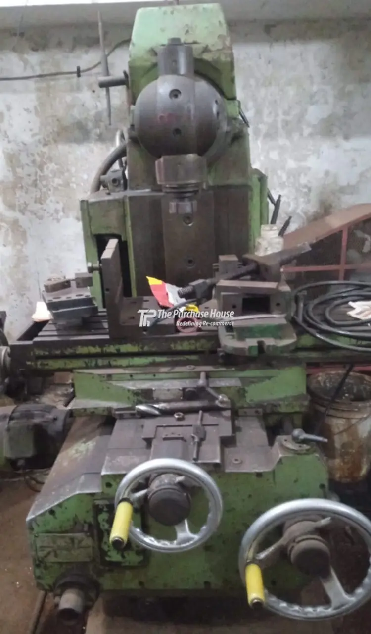 VERTICAL MILLING MACHINE
