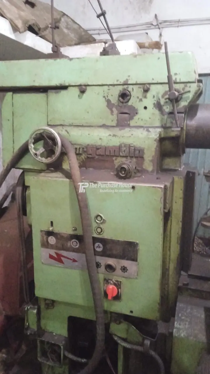 VERTICAL MILLING MACHINE