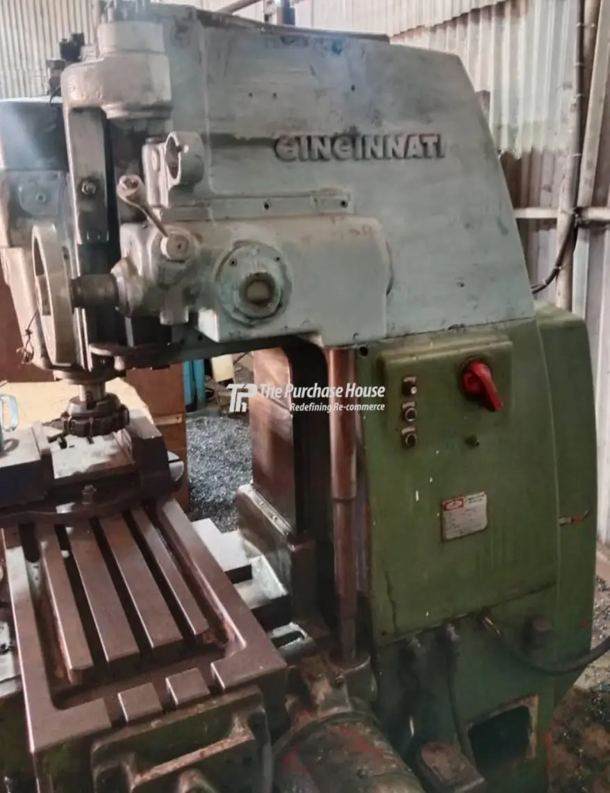 MILLING MACHINE