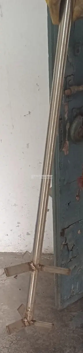 MOVABLE STIRRING ASSEMBLY