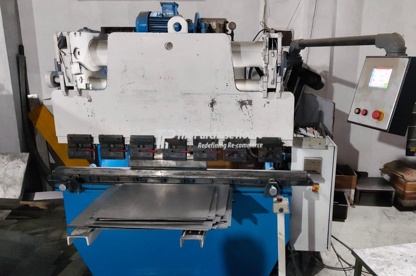 NC HYDRAULIC PRESS BRAKE MACHINE