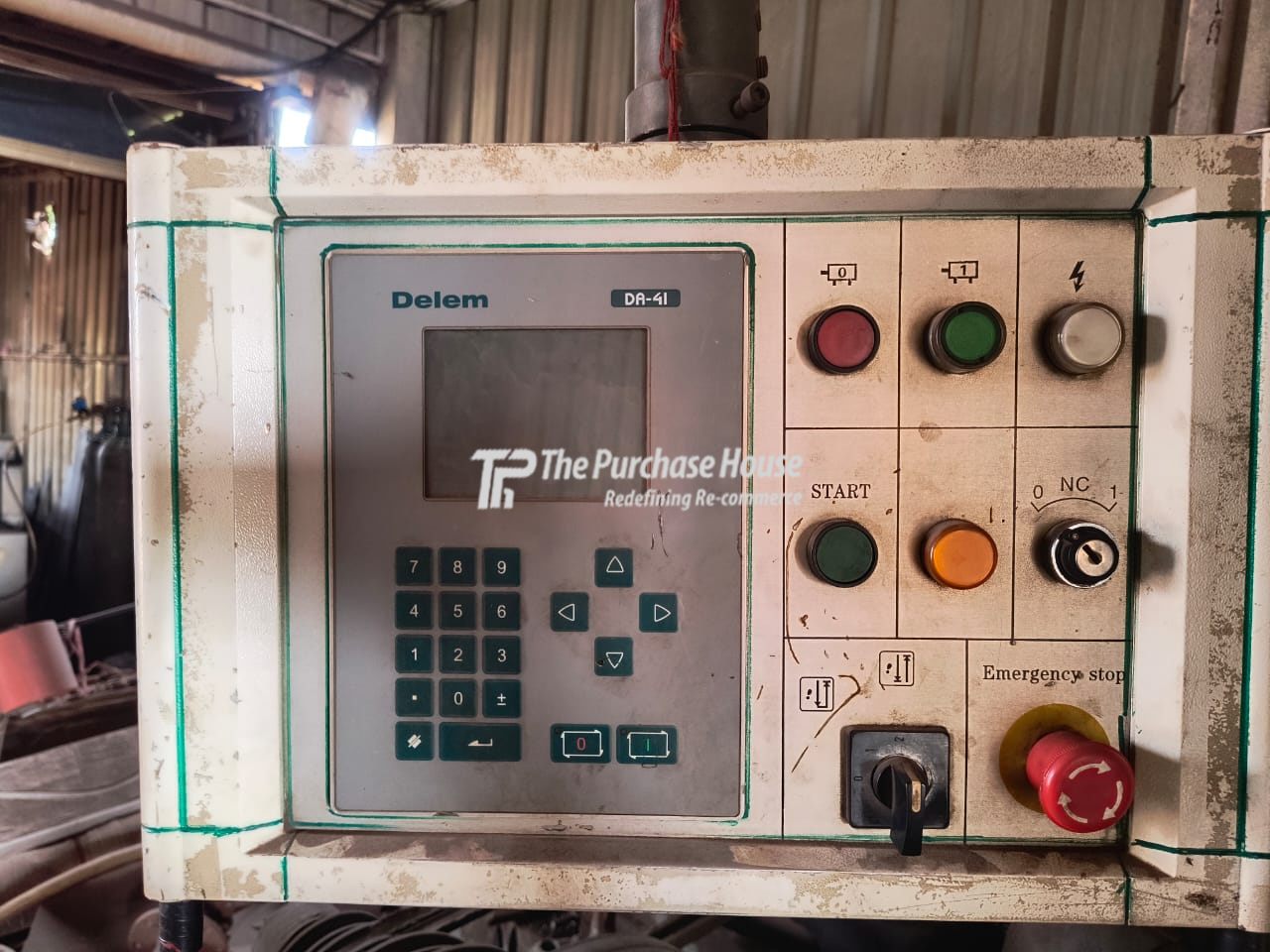NC PRESS BRAKE MACHINE