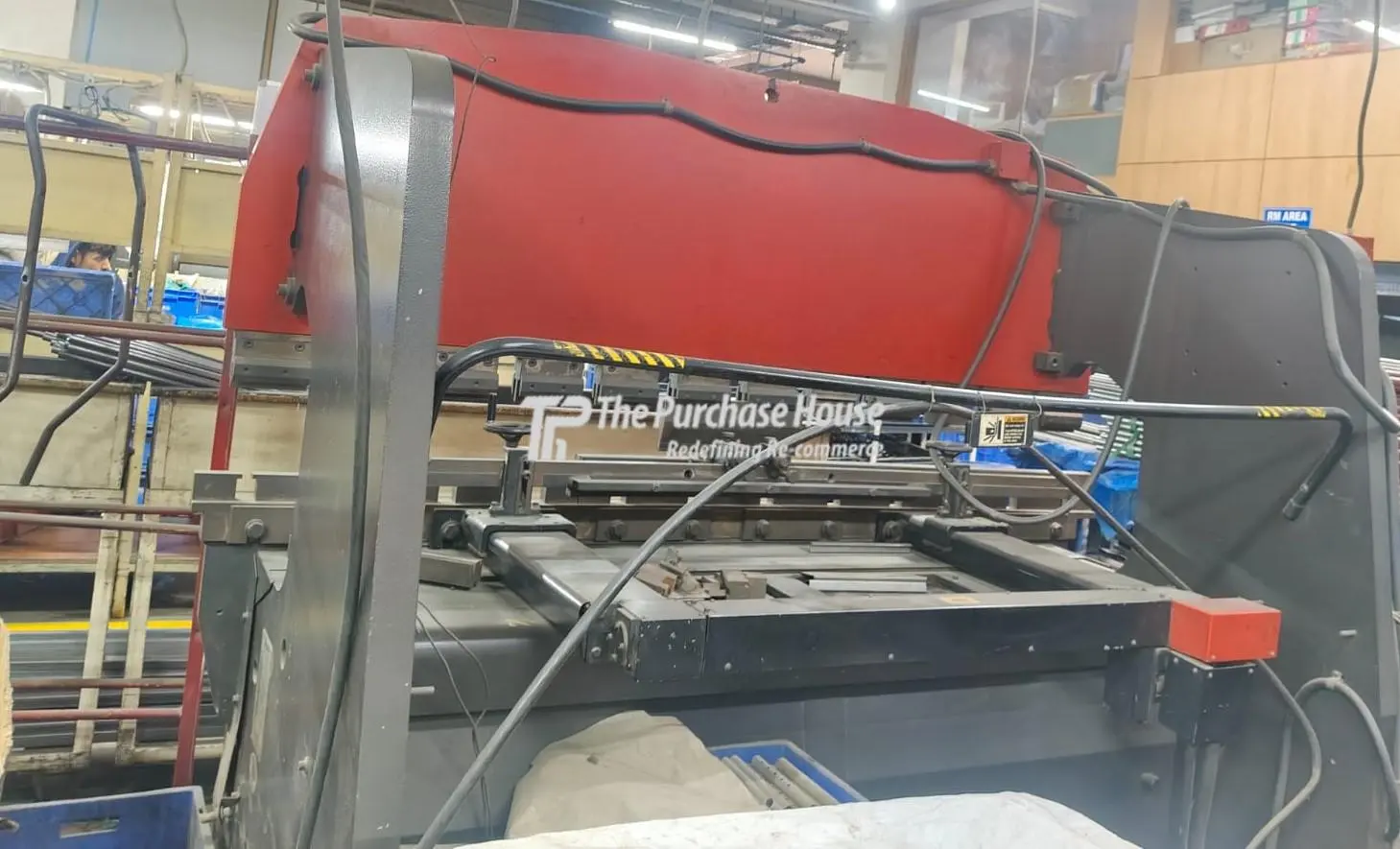 NC PRESS BRAKE MACHINE