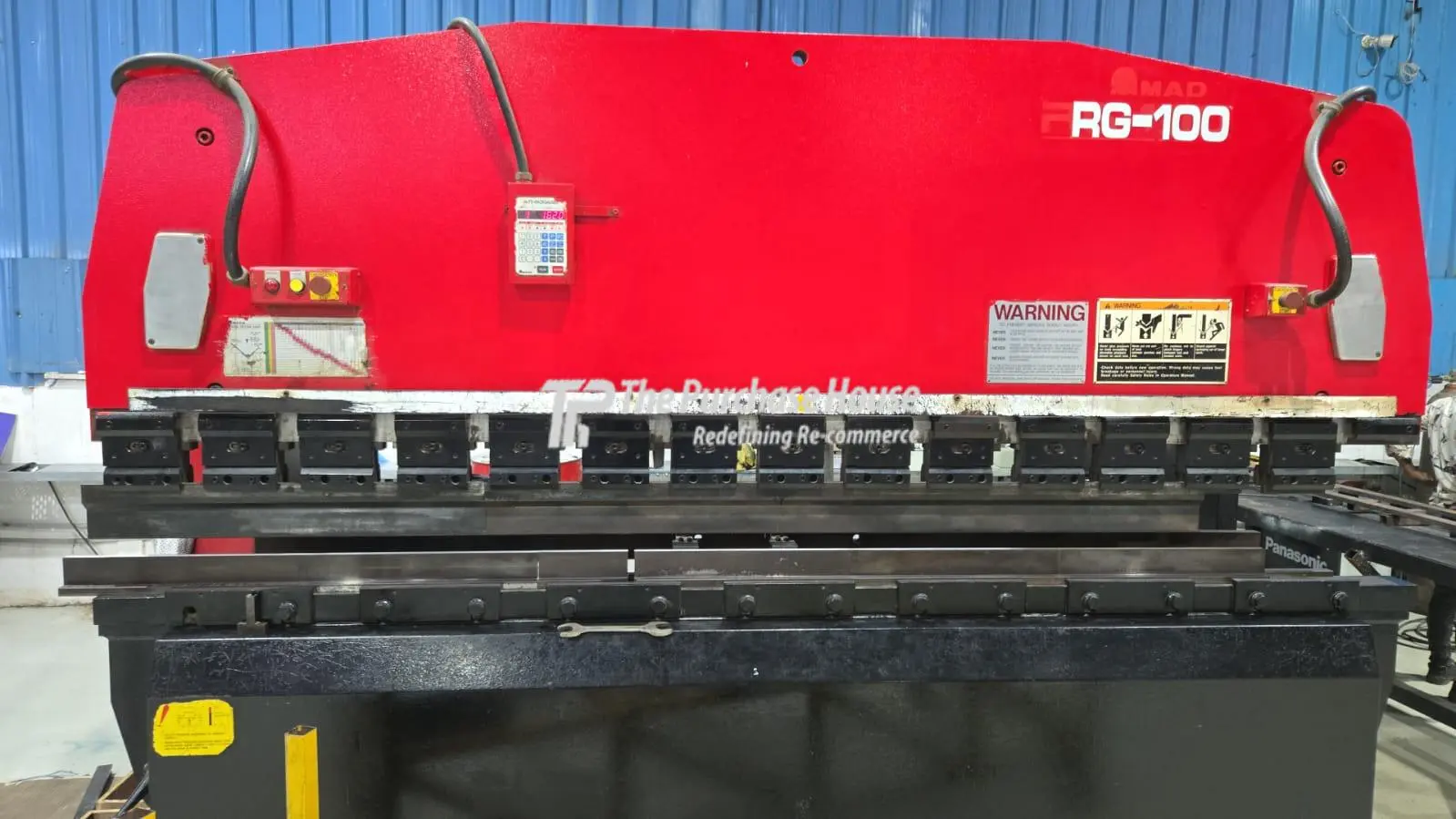 NC PRESS BRAKE MACHINE