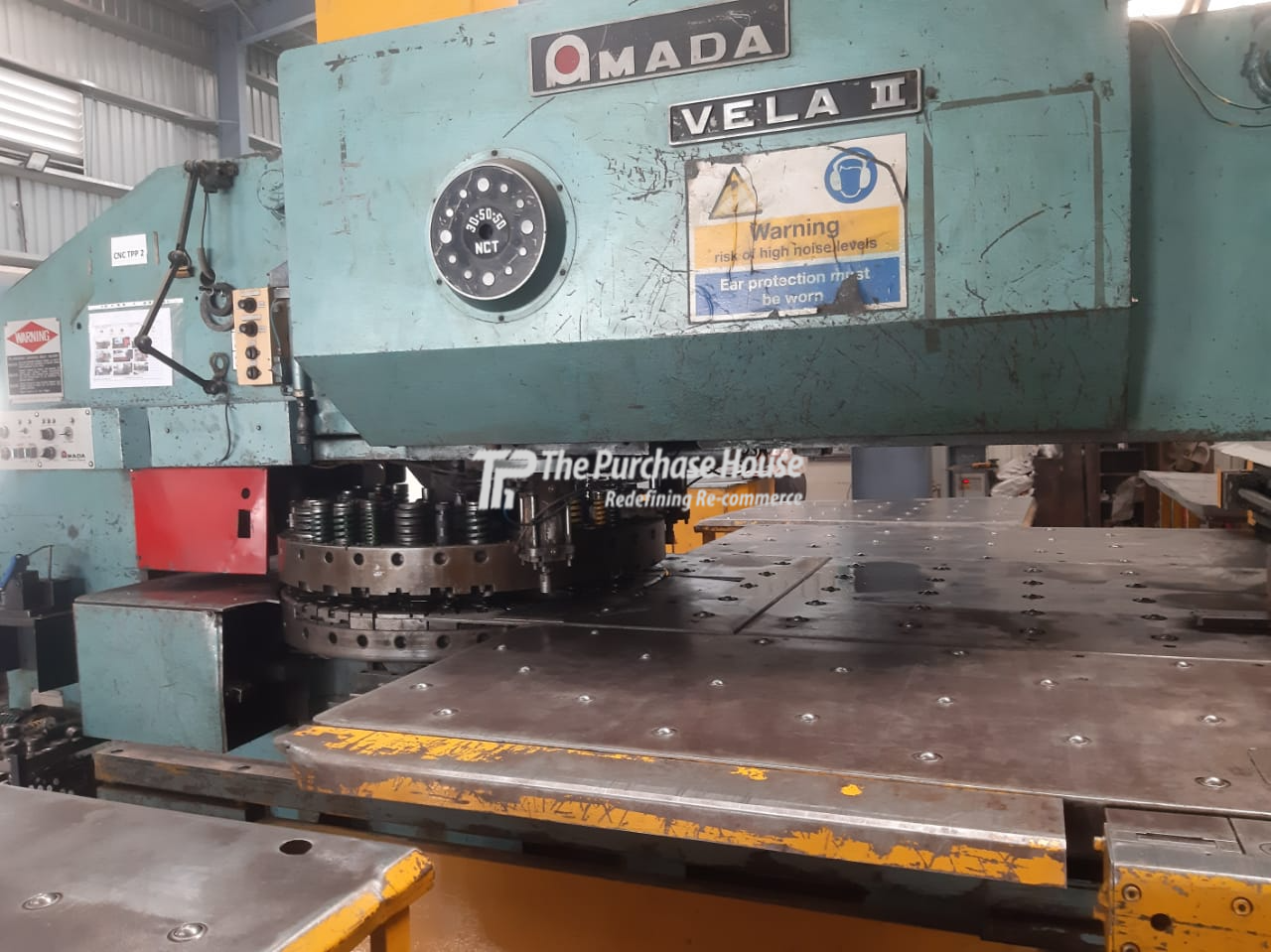NC TURRET PUNCH PRESS MACHINE