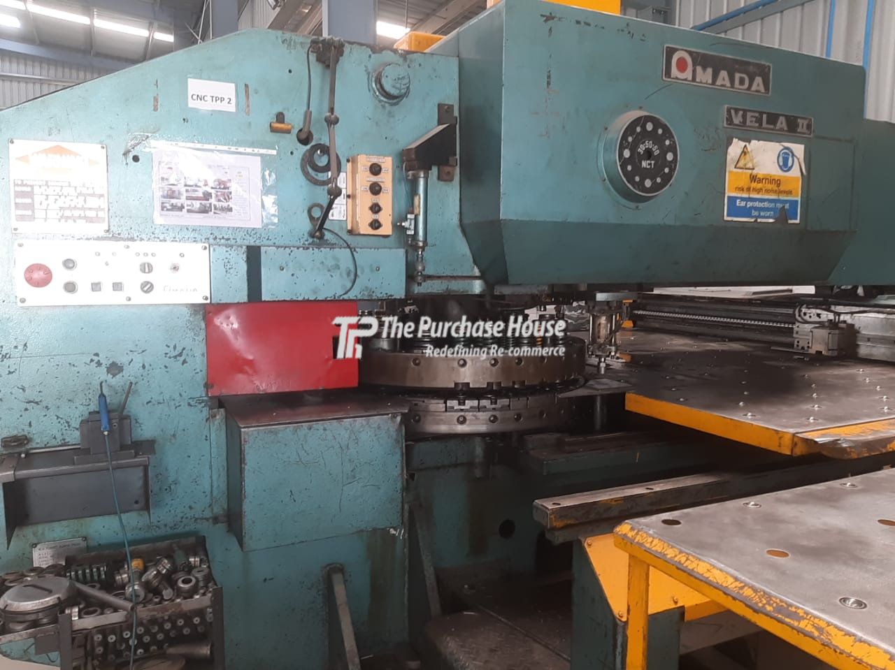 NC TURRET PUNCH PRESS MACHINE