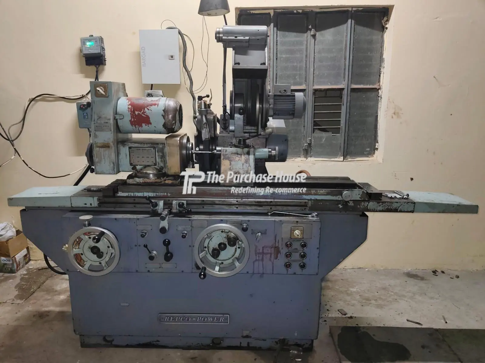 OD CYLINDRICAL GRINDER MACHINE