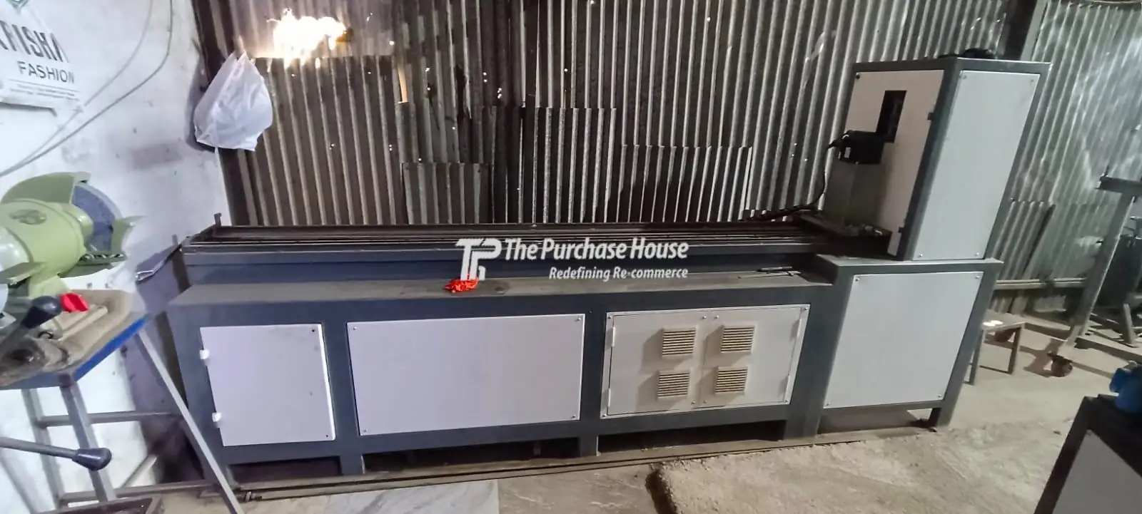 PIPE PUNCHING MACHINE