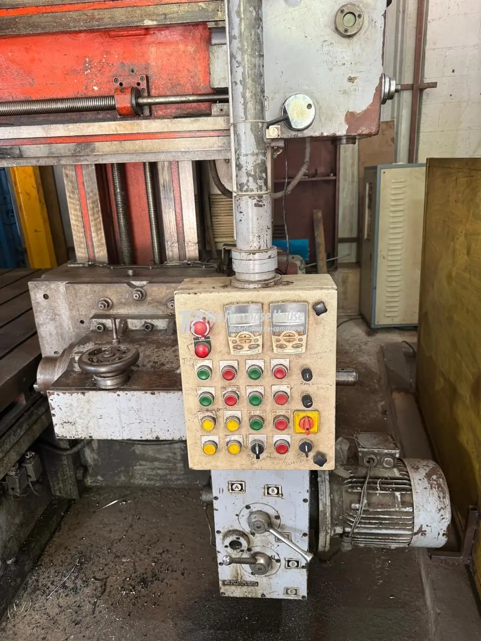 PLANO MILLER MACHINE