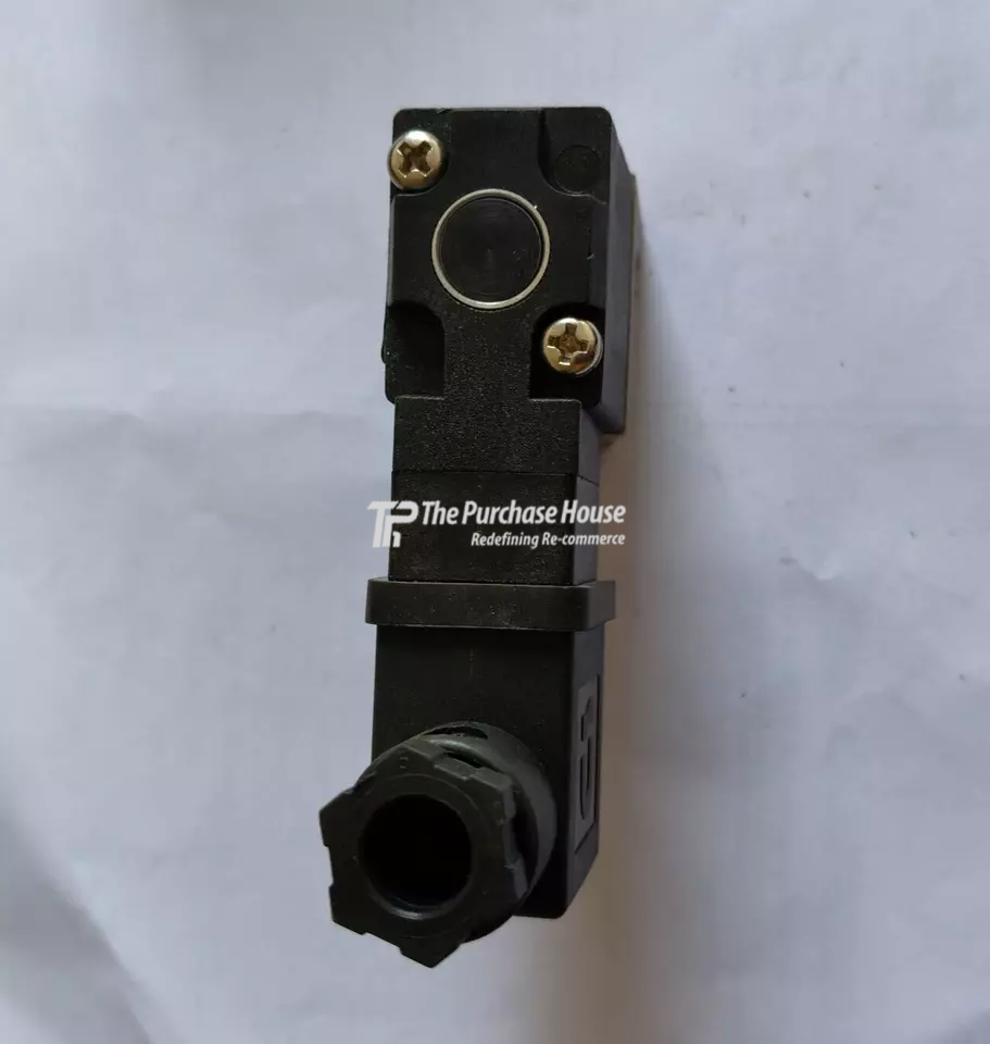 SOLENOID VALVE