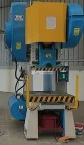 PNEUMATIC POWER PRESS MACHINE