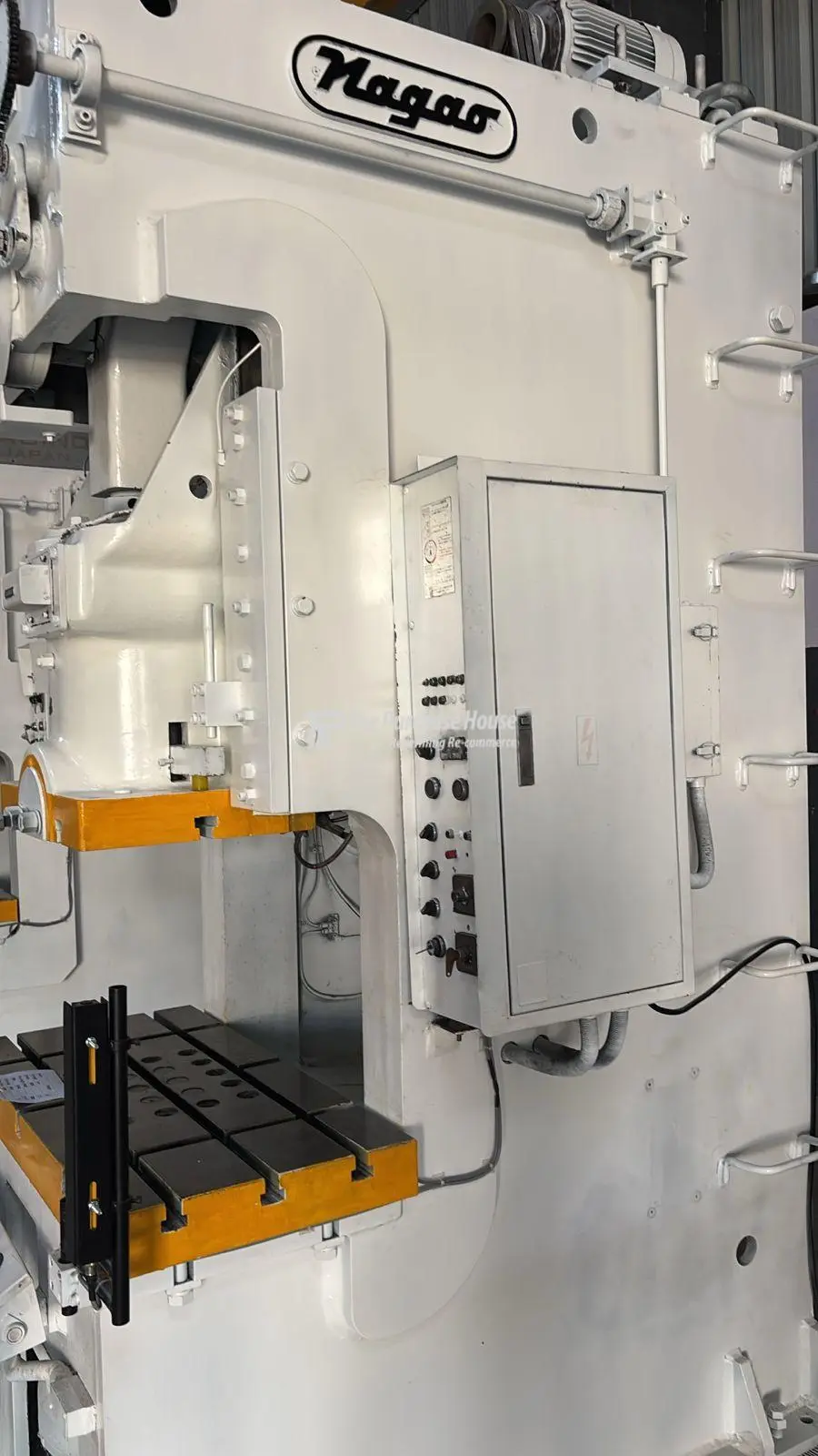 PNEUMATIC POWER PRESS MACHINE