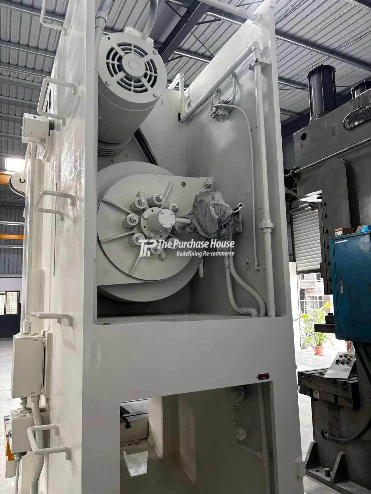 PNEUMATIC POWER PRESS MACHINE