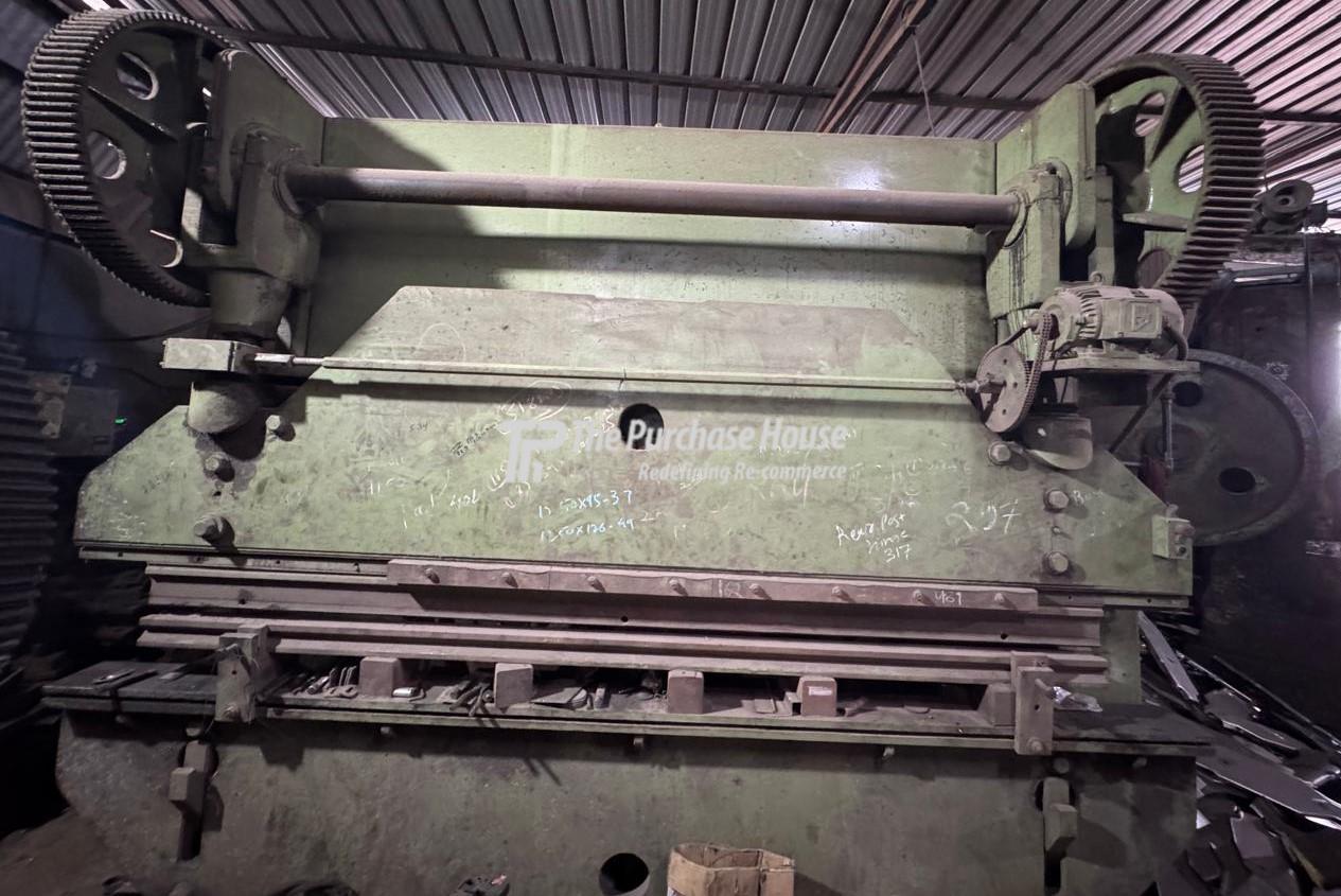 PRESS BRAKE MACHINE