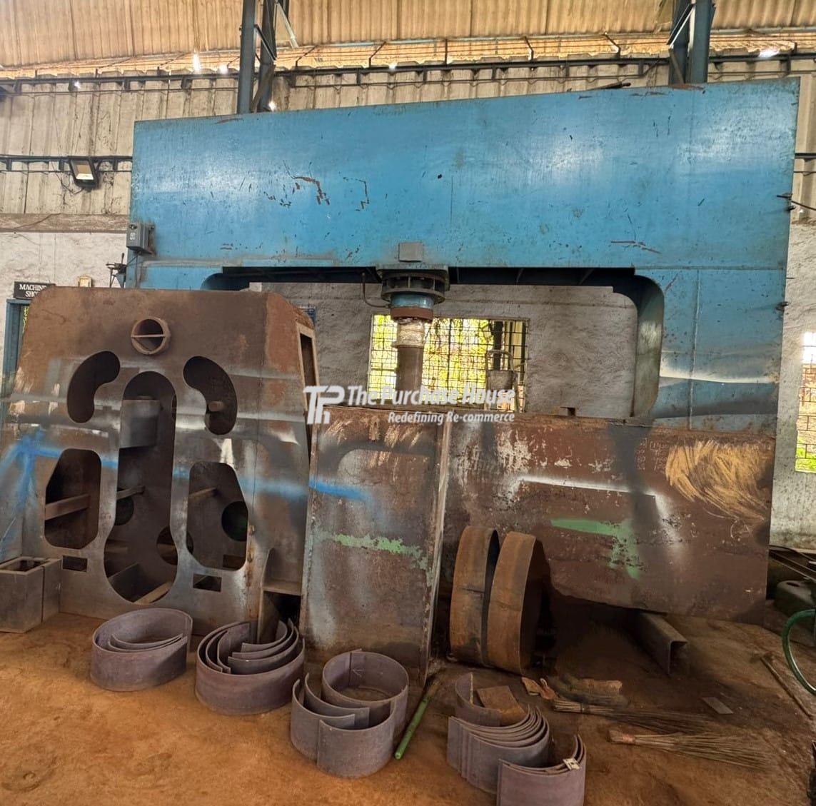 PRESS MACHINE