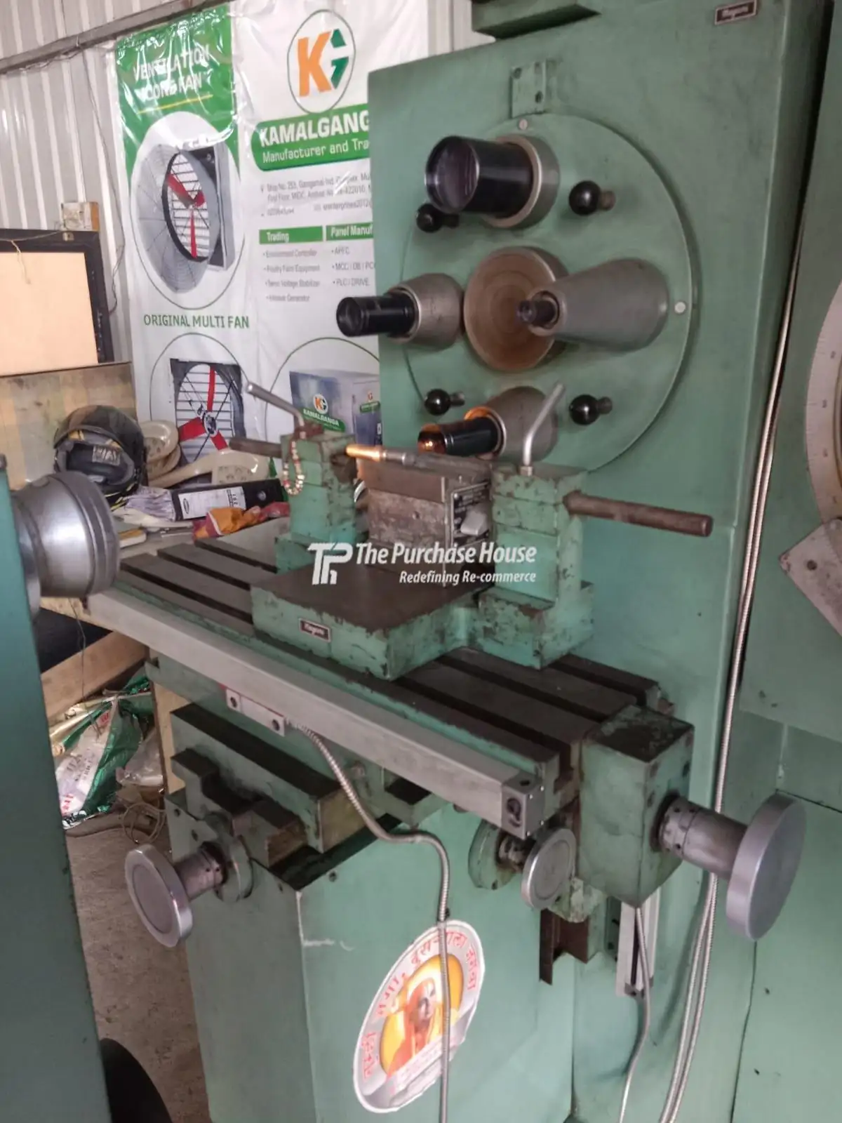 Profile Projector for Precision Measurement of Components