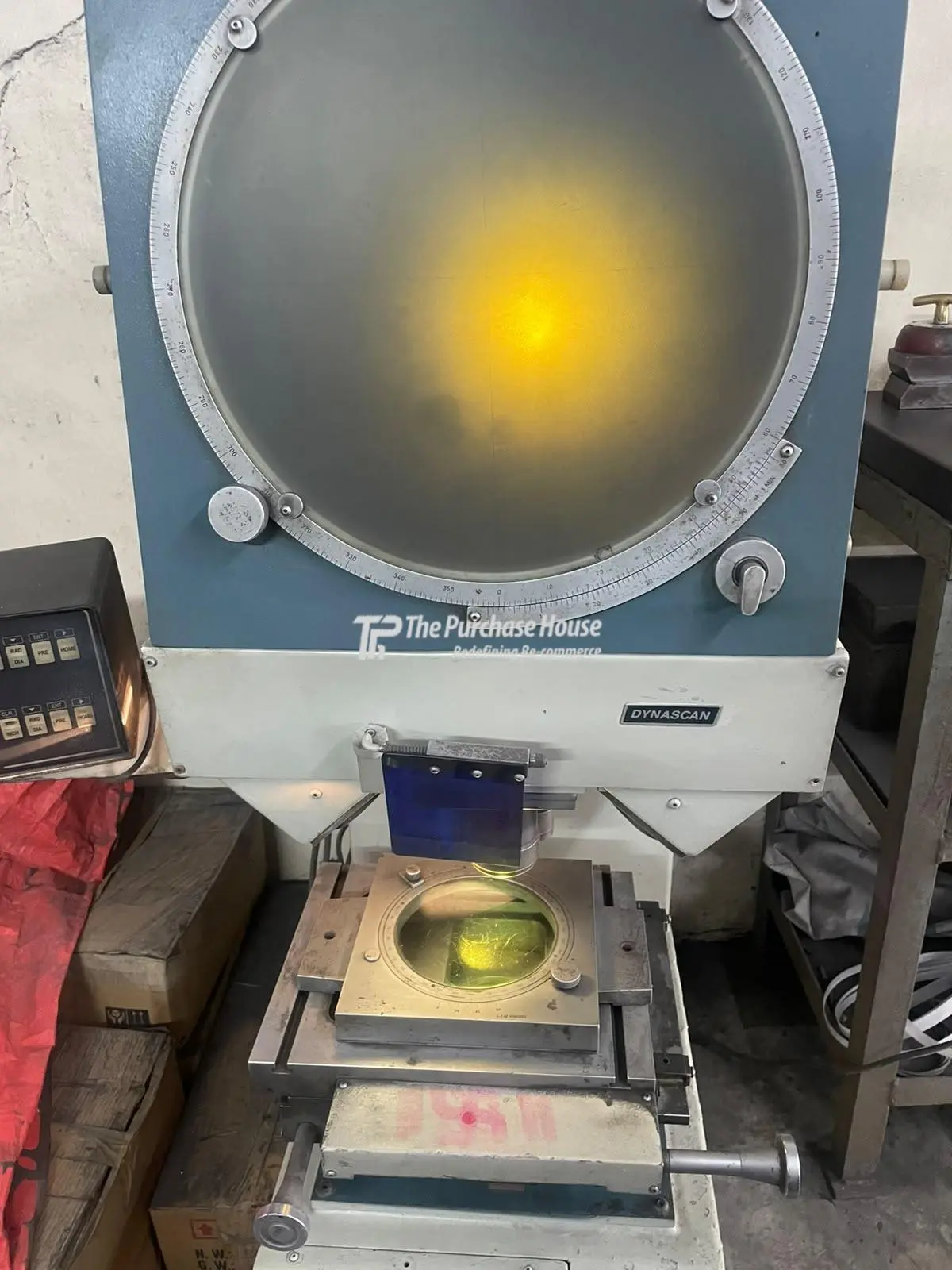 PROFILE PROJECTOR
