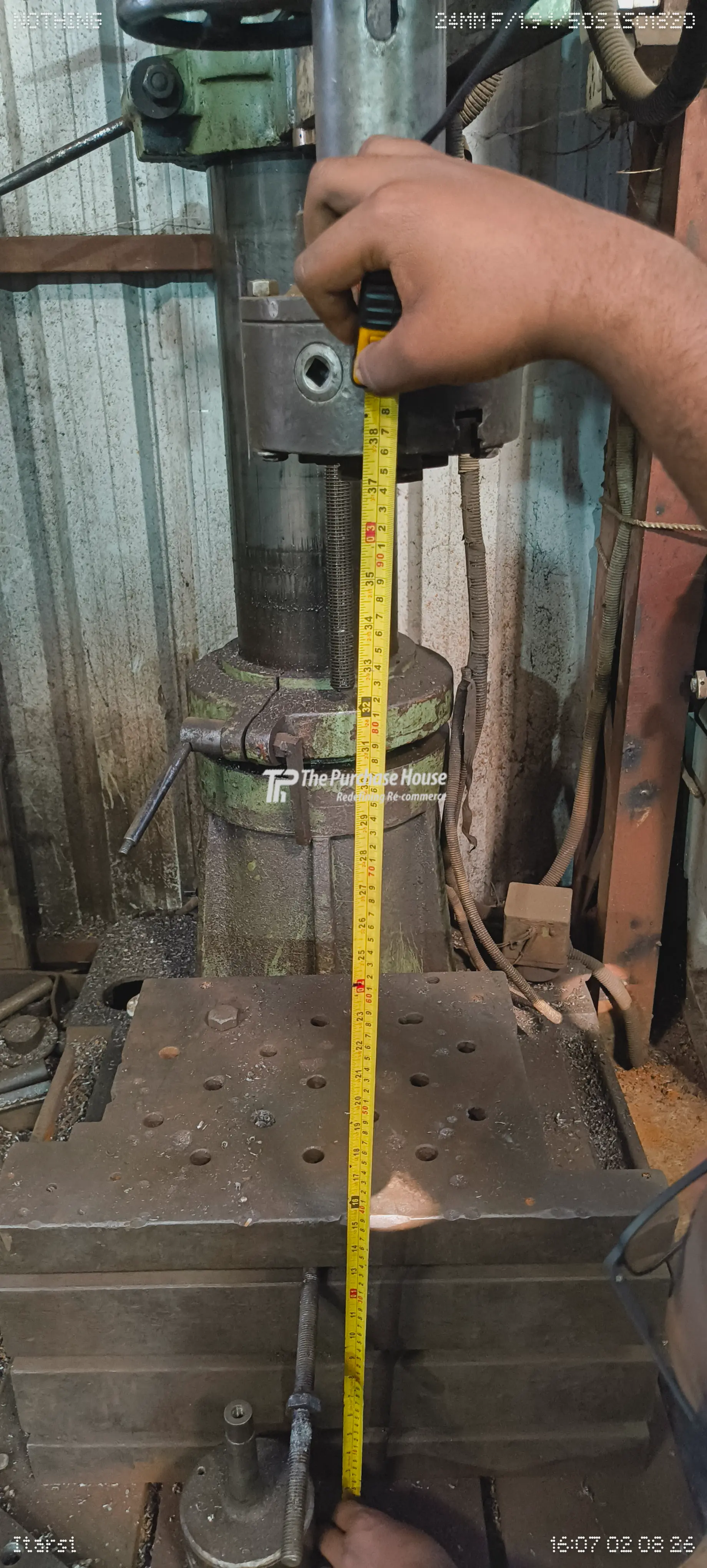 RADIAL DRILL MACHINE