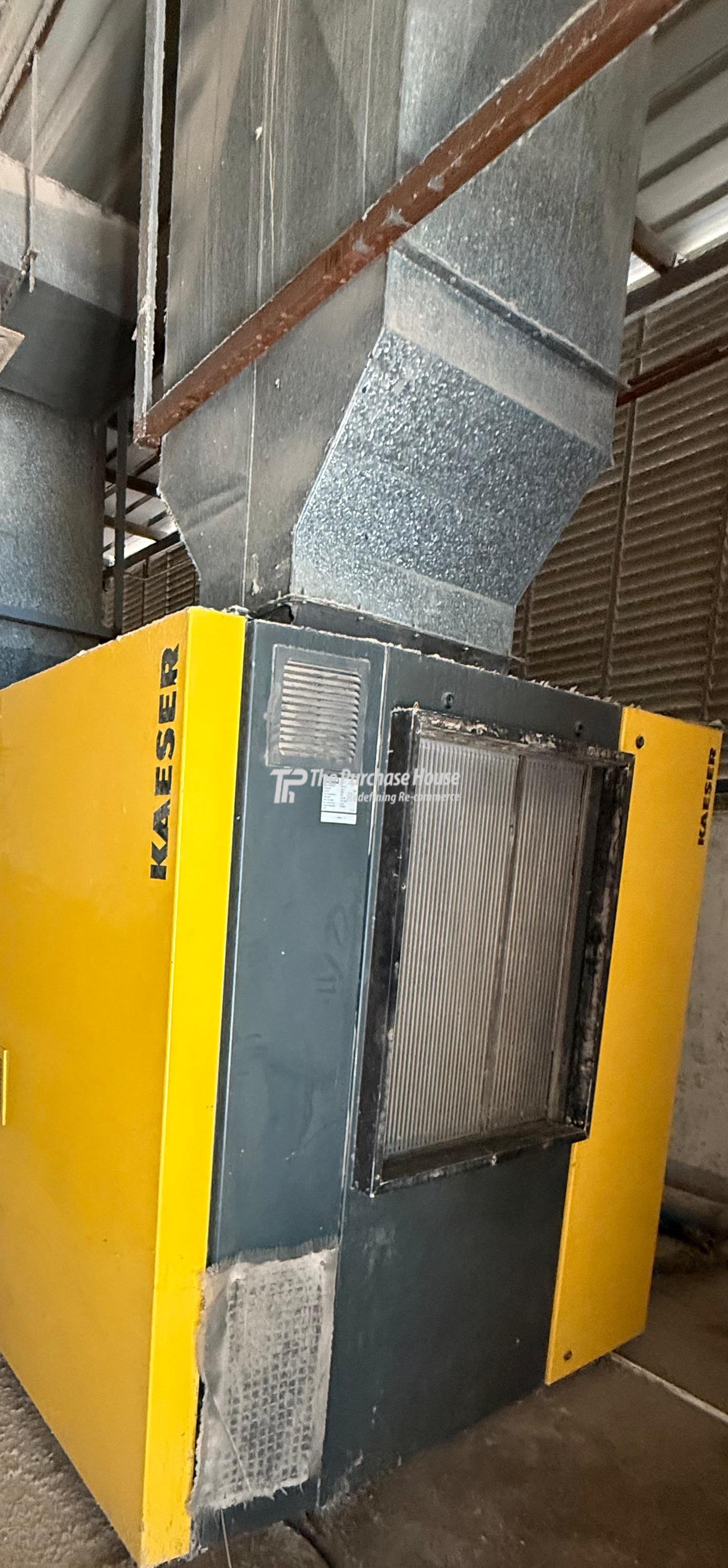 SCREW AIR COMPRESSOR