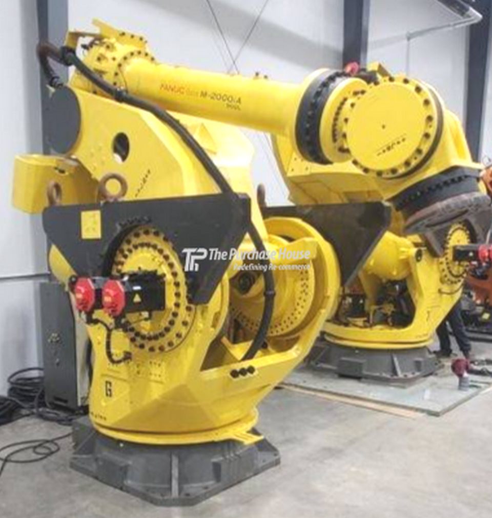 SPOT WELDING ROBOT