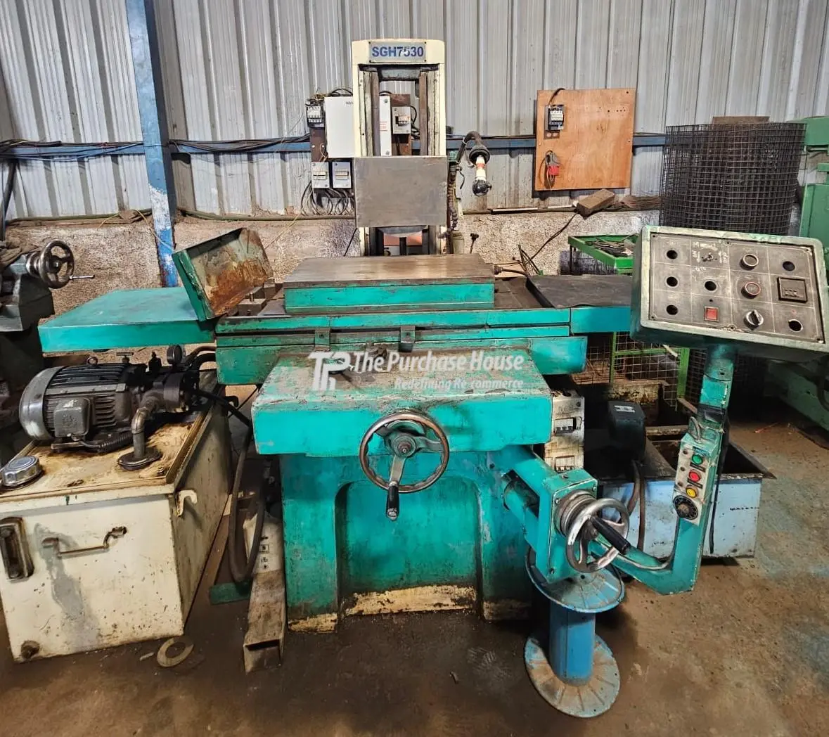Used Pentagon Machines and Tools Surface Grinder Machine with 600 x 300Mm Table Size for Sale