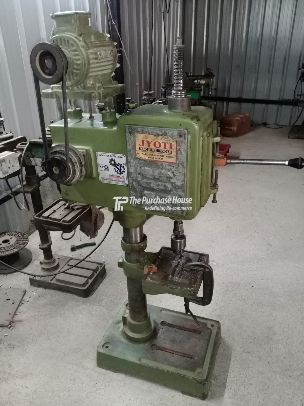 TAPPING MACHINE
