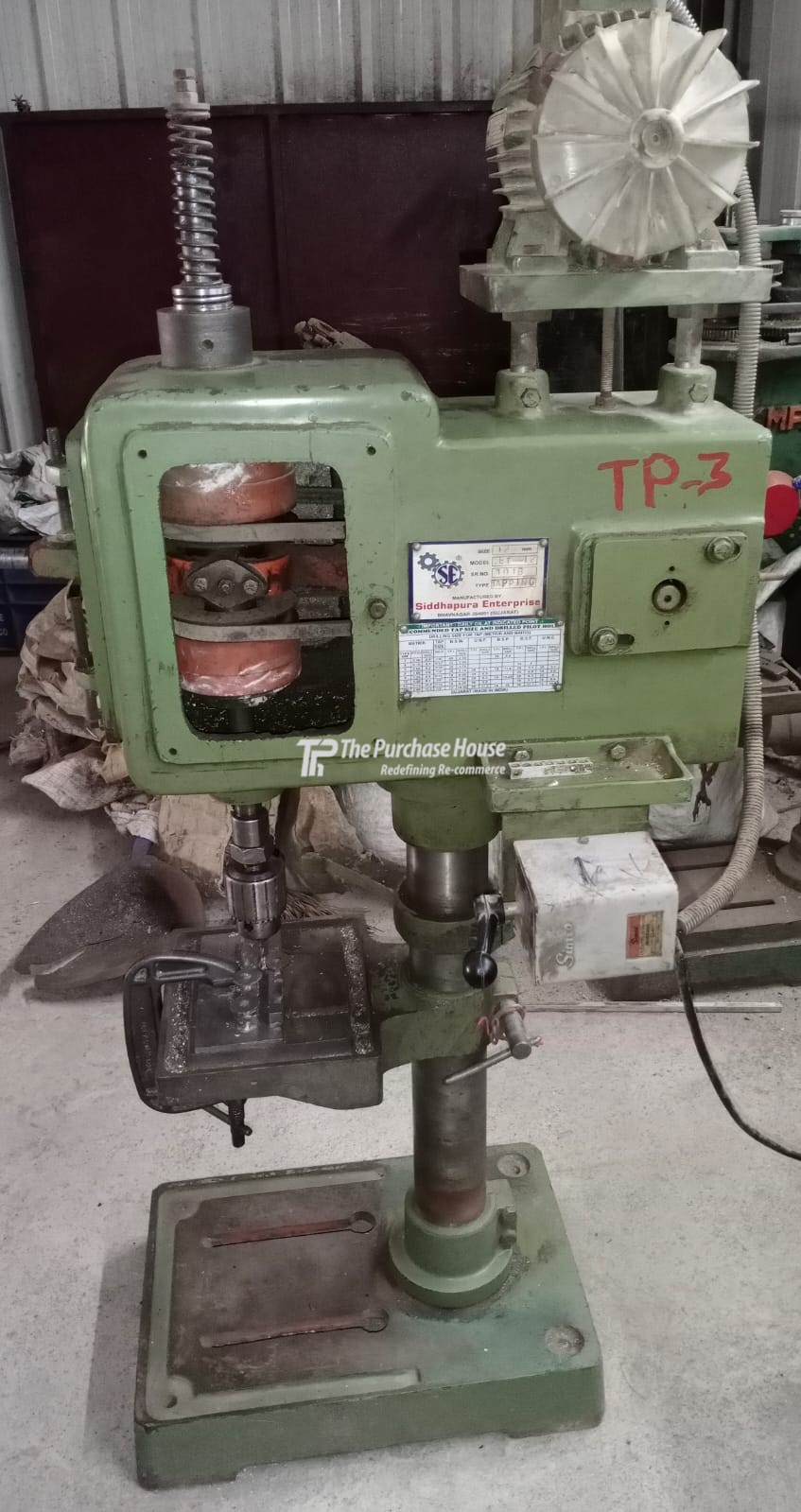 TAPPING MACHINE