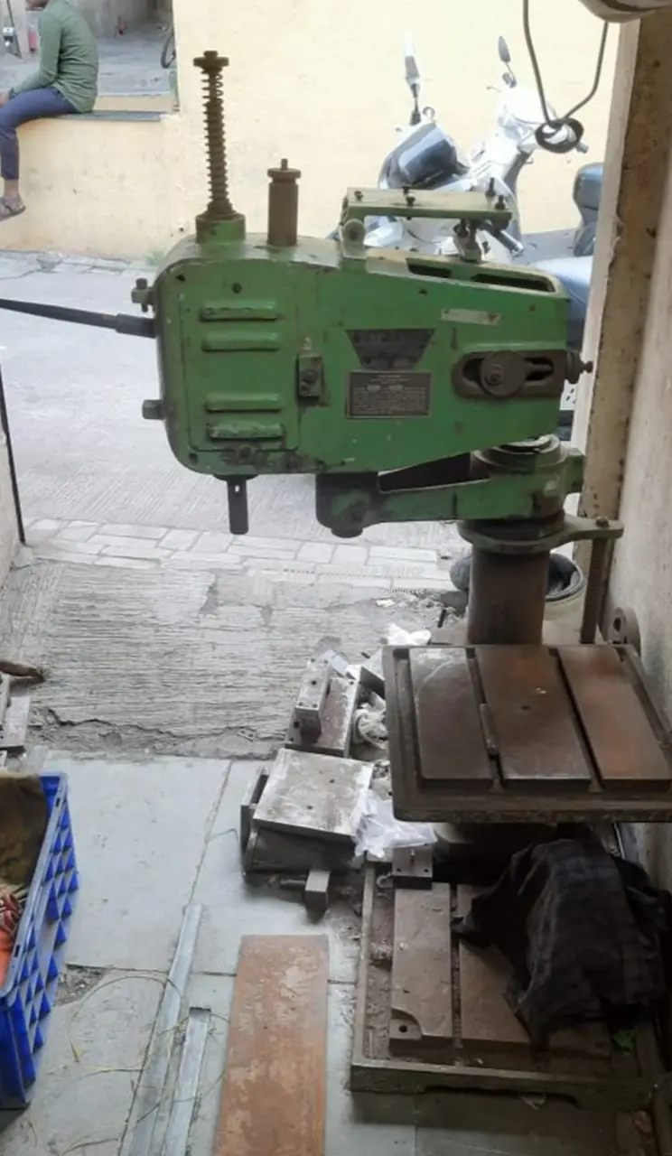 Industrial Tapping Machine for Metal Fabrication Work