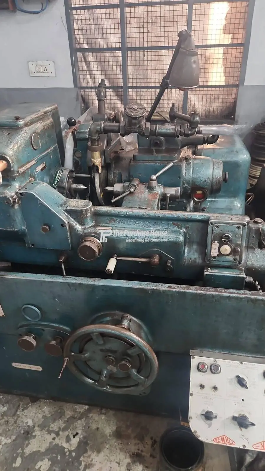 THREAD GRINDER MACHINE