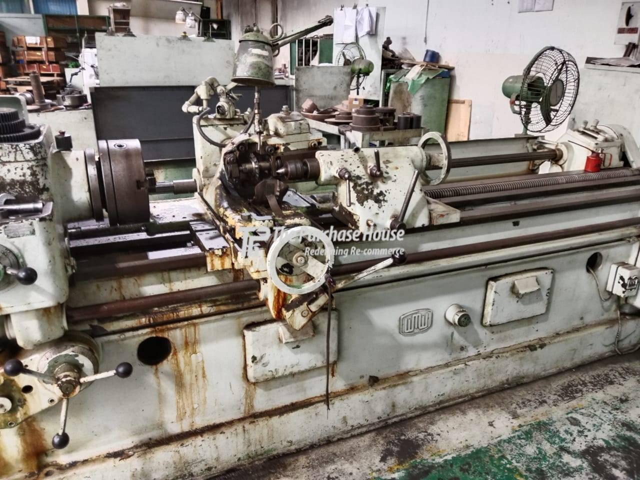 THREAD MILLING MACHINE