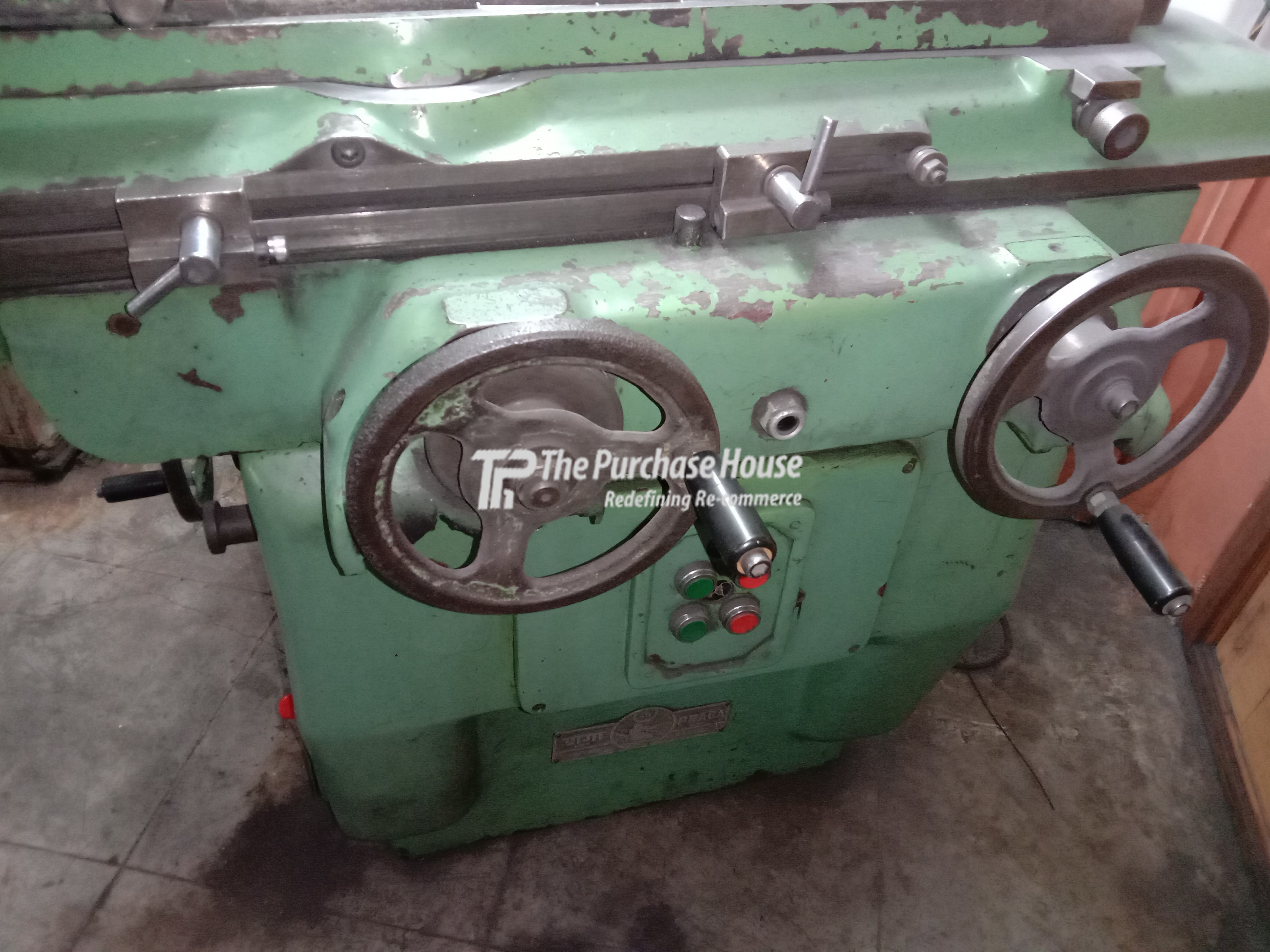 TOOL AND CUTTER GRINDER MACHINE