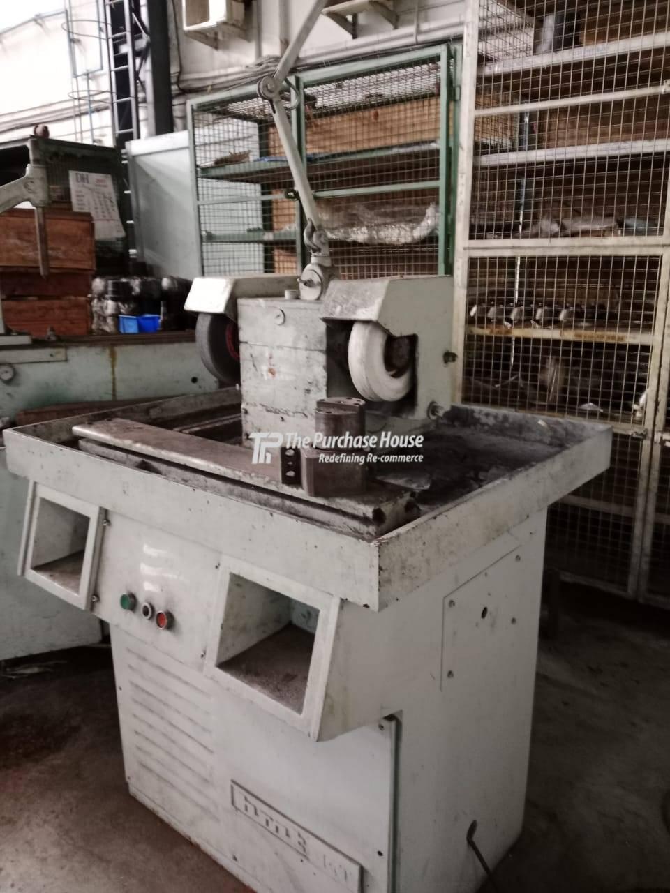 PEDESTAL GRINDER MACHINE