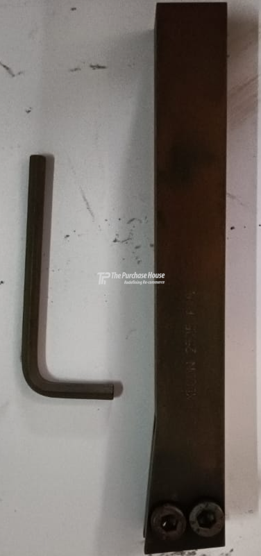 TOOL HOLDER