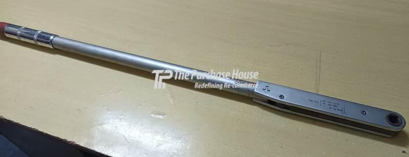 TORQUE WRENCHES