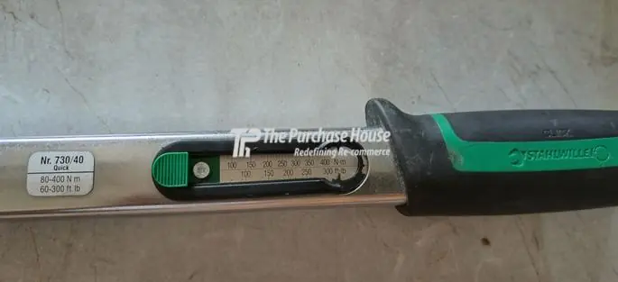 Mechanical torque wrench tools for accurate torque control