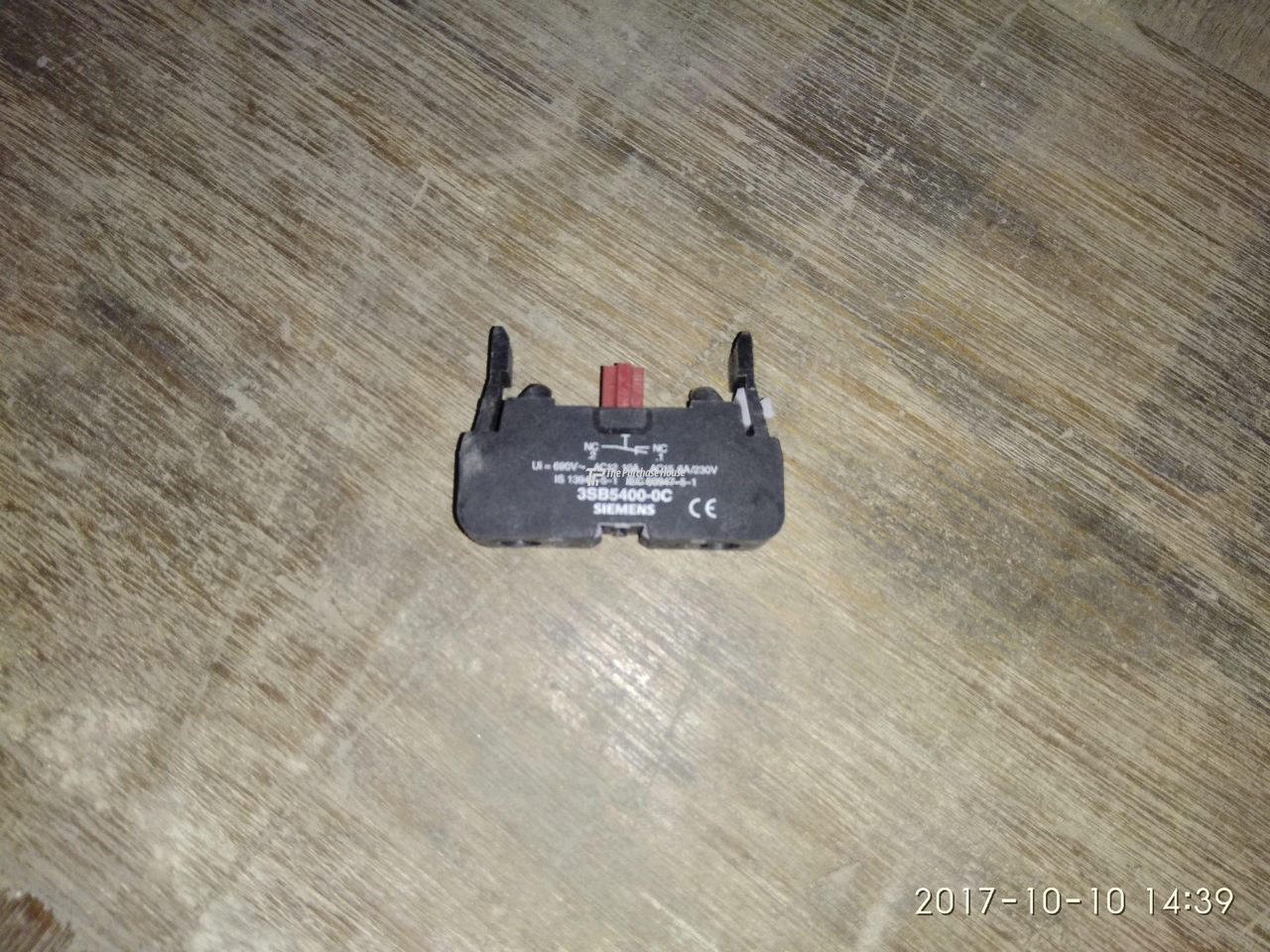 CONTACT BLOCK