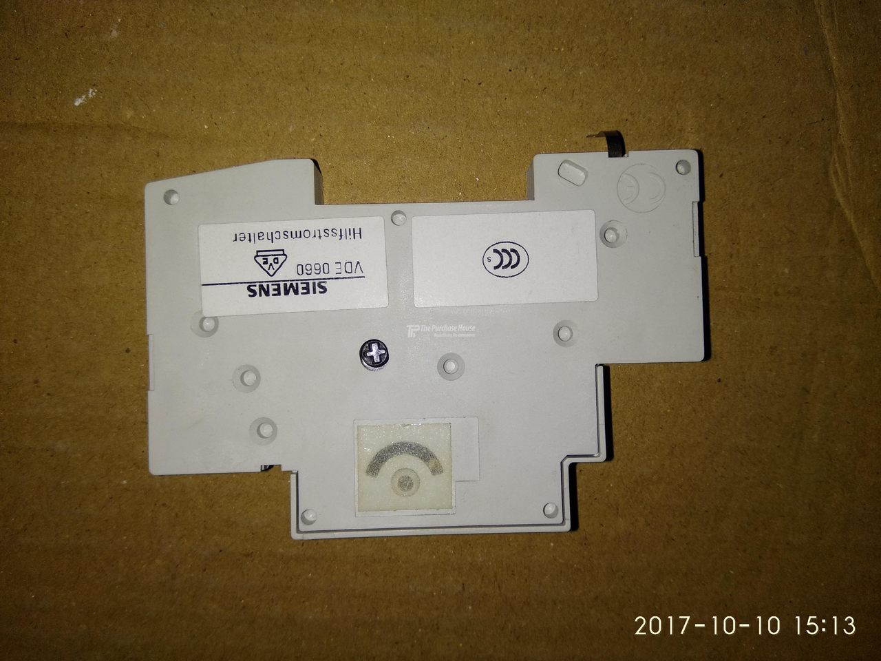 AUXILIARY SWITCH