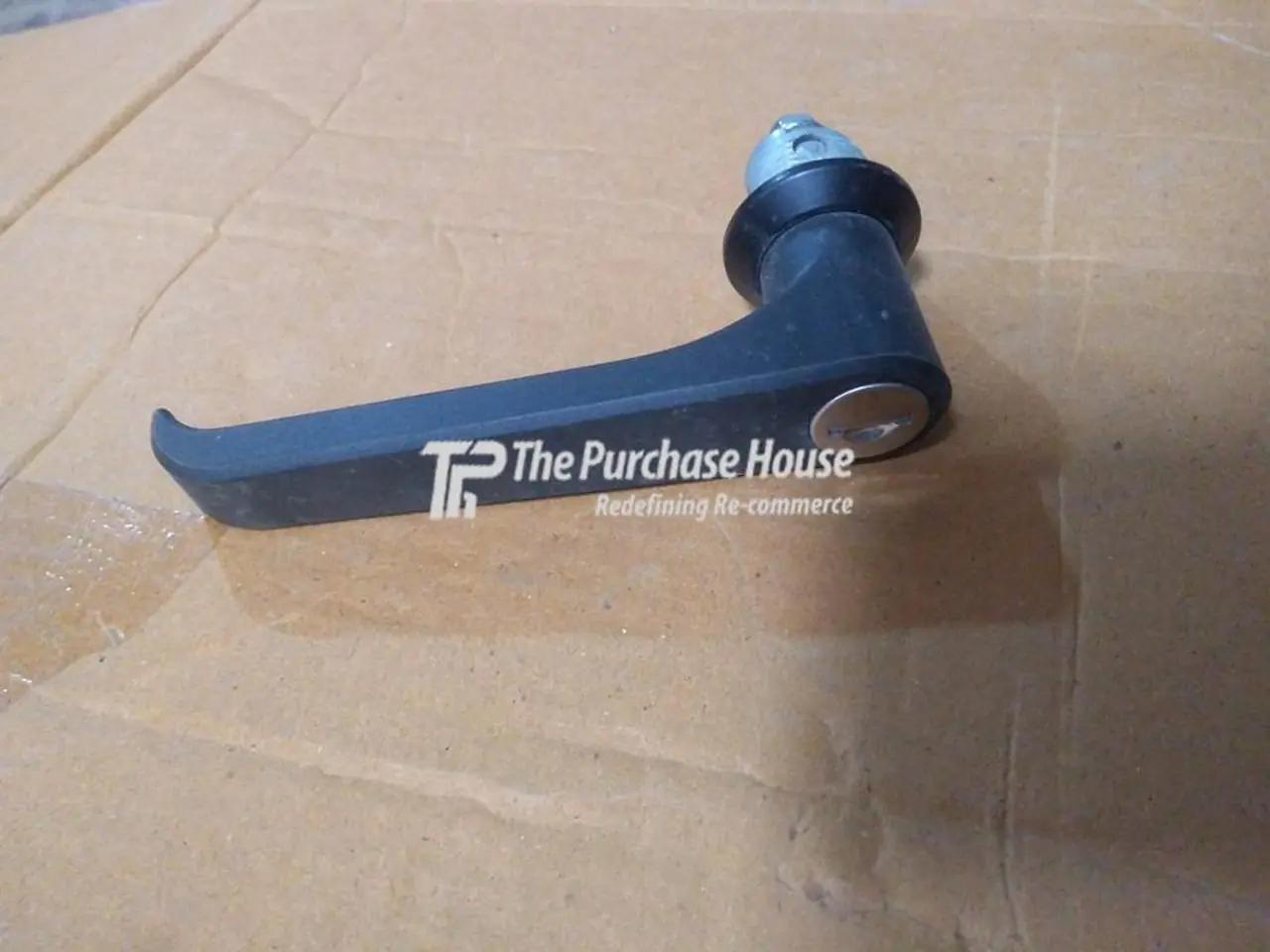 SWING HANDLE