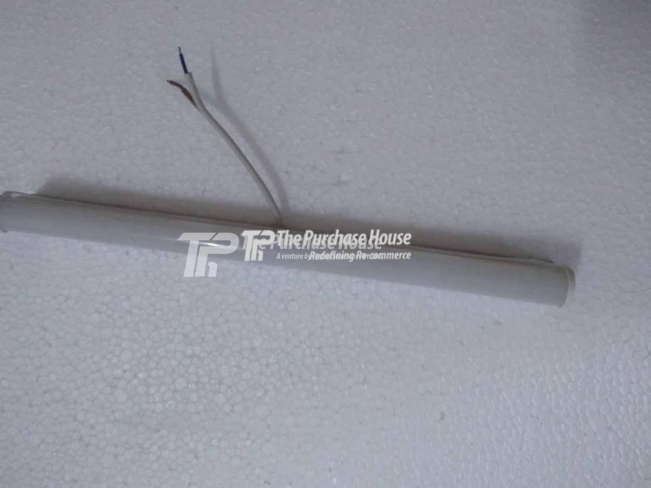 LED TUBE