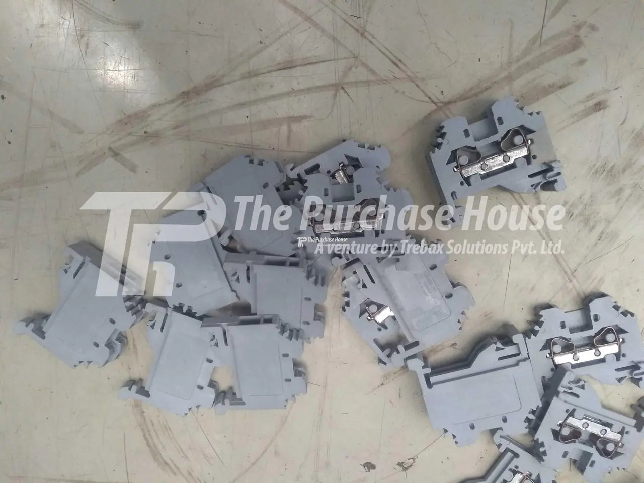 TERMINAL END PLATE