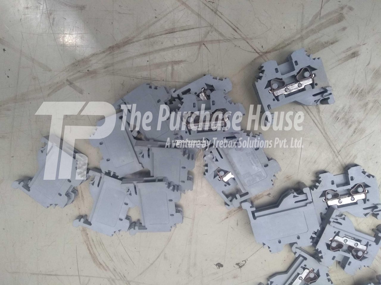 TERMINAL END PLATE