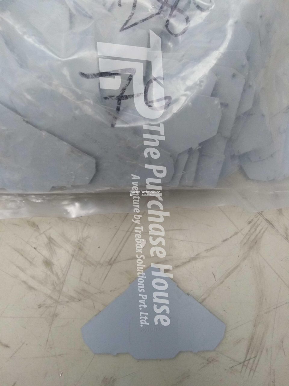 TERMINAL END PLATE