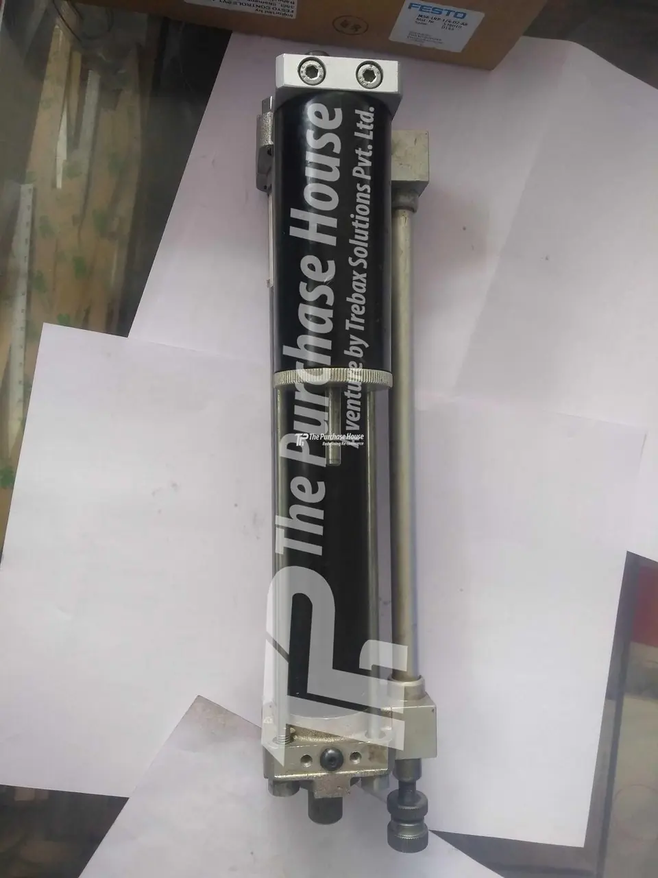 HYDRAULIC CYLINDER