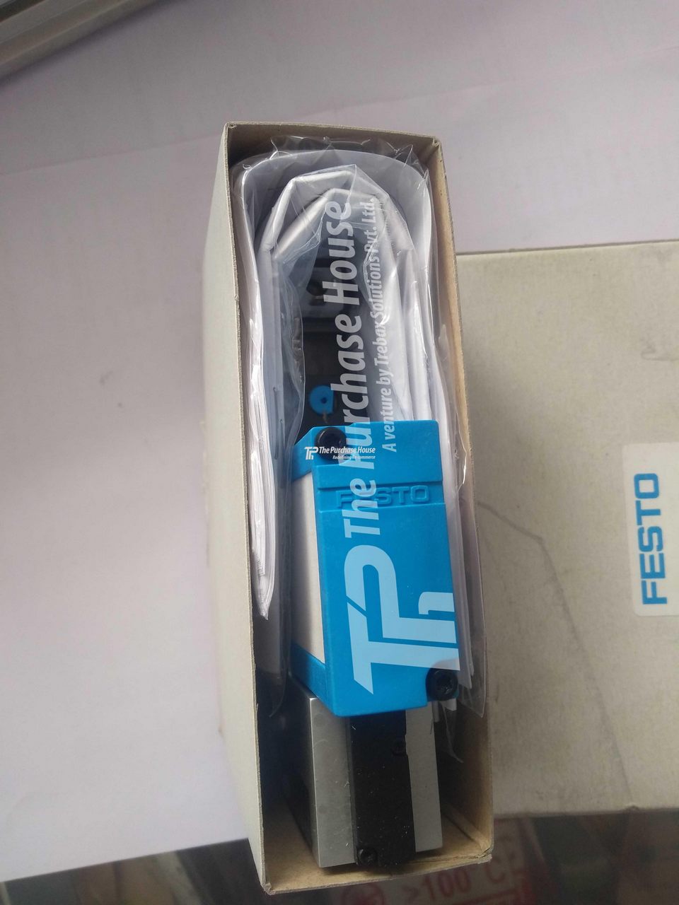 VACCUM GENERATORS