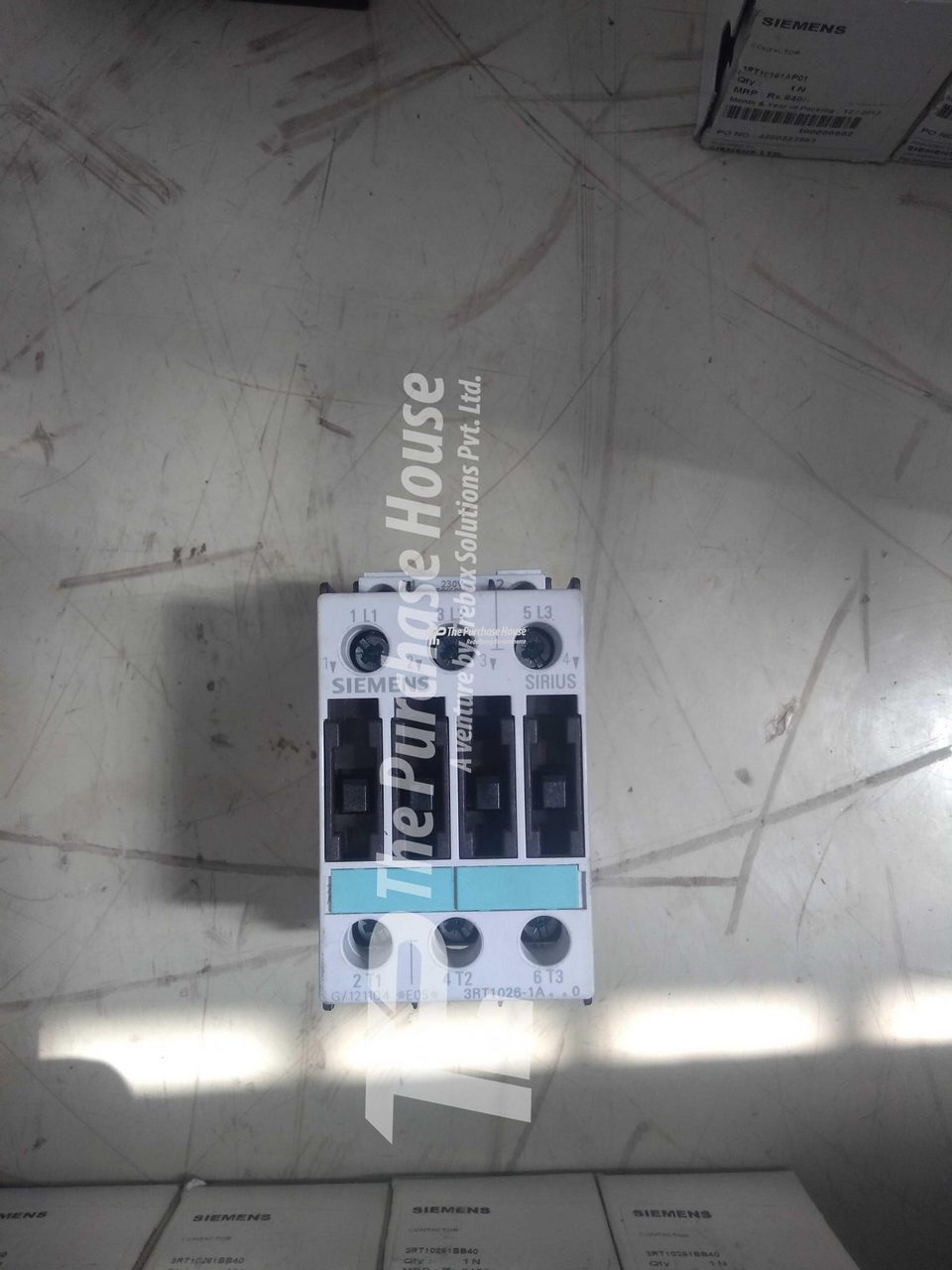 CONTACTOR