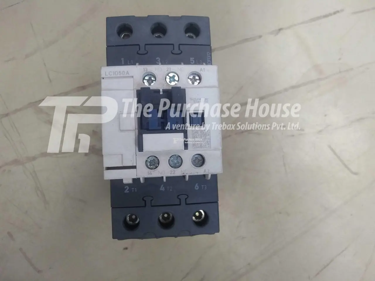 CONTACTOR